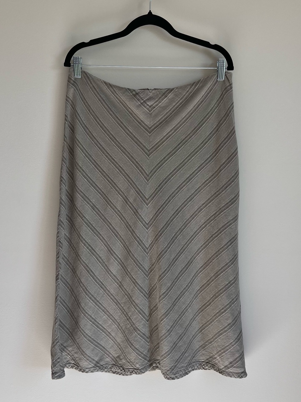 90s Linen Blend Sage Green Chevron Midi Skirt - Women's Classic A-Line Skirt